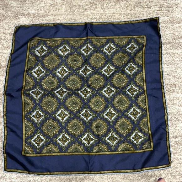 Christian Dior Navy and Gold Patterned Vintage Scarf - Picture 2 of 3